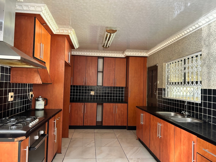 4 Bedroom Property for Sale in Amalinda Eastern Cape